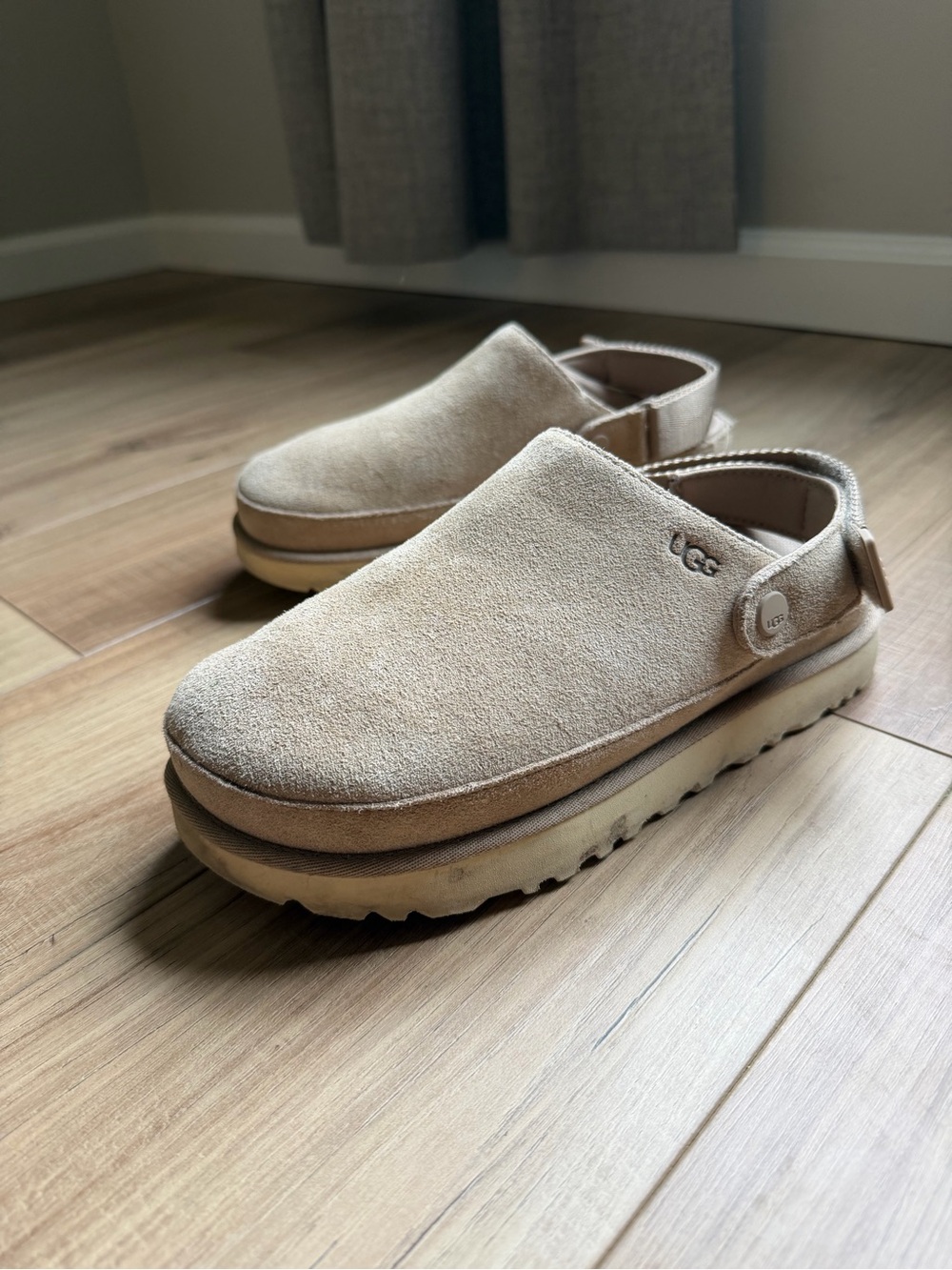 UGG Goldenstar Clog